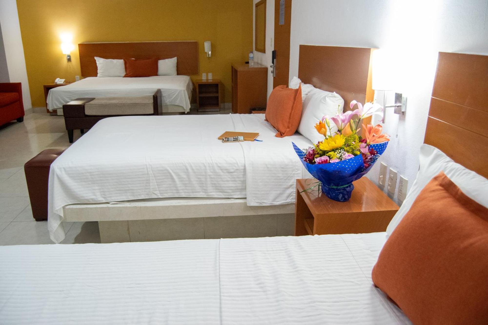 Hotel River Poliforum Leon